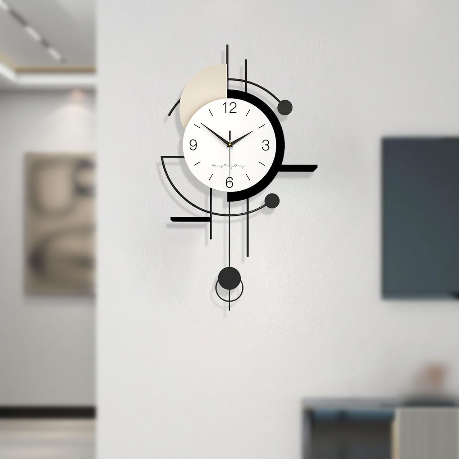 Große Moderne Wanduhr, Lautlos Dekorative Wall Clock Ohne Tickgeräusche mit Pendel, Minimalistisches Wanduhren mit Pendel, Metallrahmen, für Wohnzimmer Flur Schlafzimmer Büro Küche, 70 * 38cm