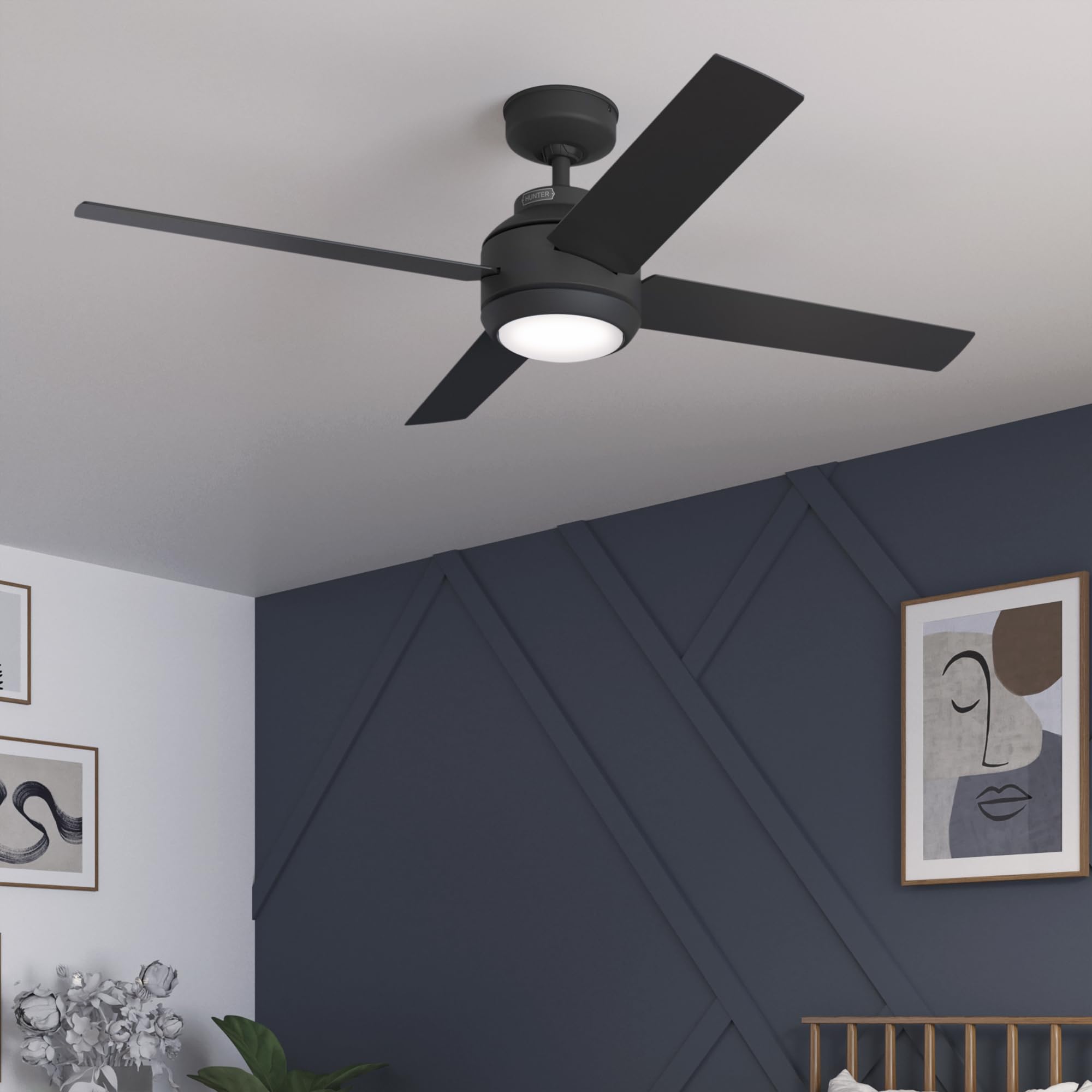 Hunter Fan 132 cm / 52 inch Greta Matte Black Indoor Ceiling Fan with LED Light Kit and Handheld Remote, Summer/Winter Operation, Model 52640