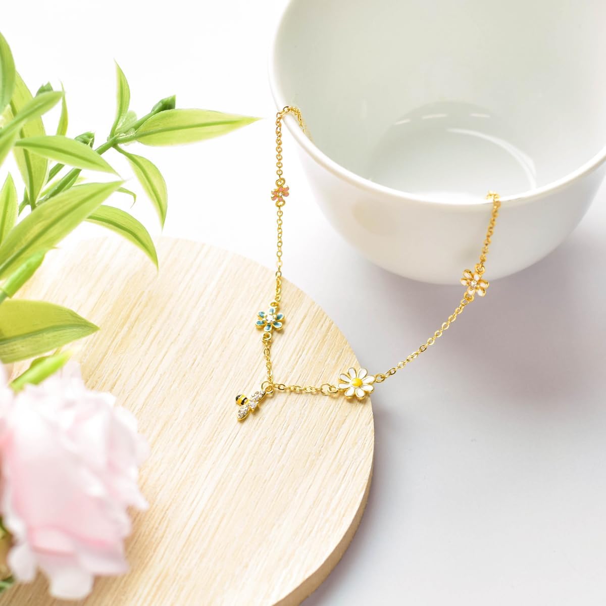 Silvershake SueBue 18K Yellow Gold Plated Stainless Steel Trendy Flower and Bee 6.5 to 8.5 Inch Adjustable Bracelet Jewelry for Women - Image 4