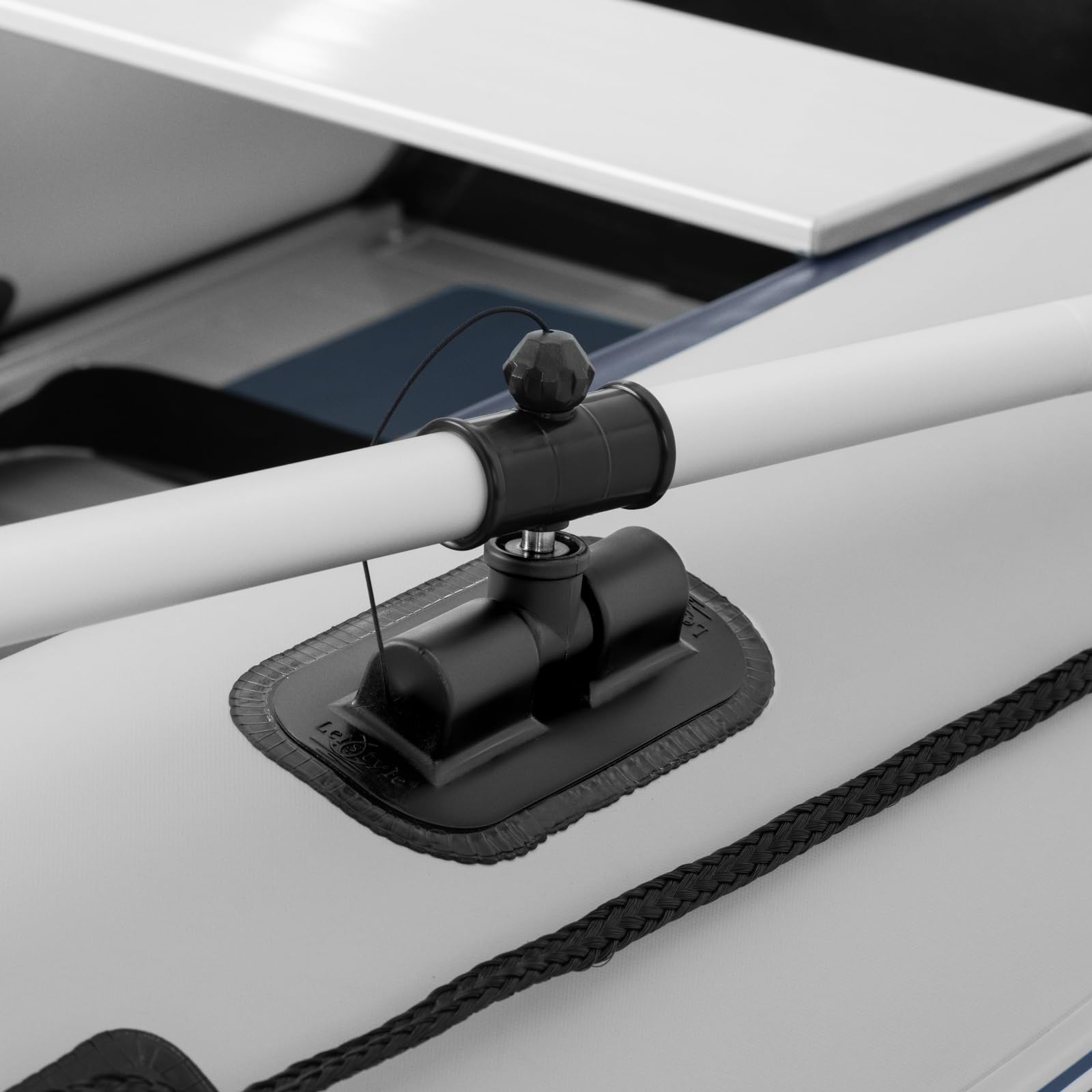 MSW Motor Technics MSW Gommone gonfiabile - Nero, bianco - 403 kg - Pavimento in alluminio - 5 persone, MSW-MIB-R-330B