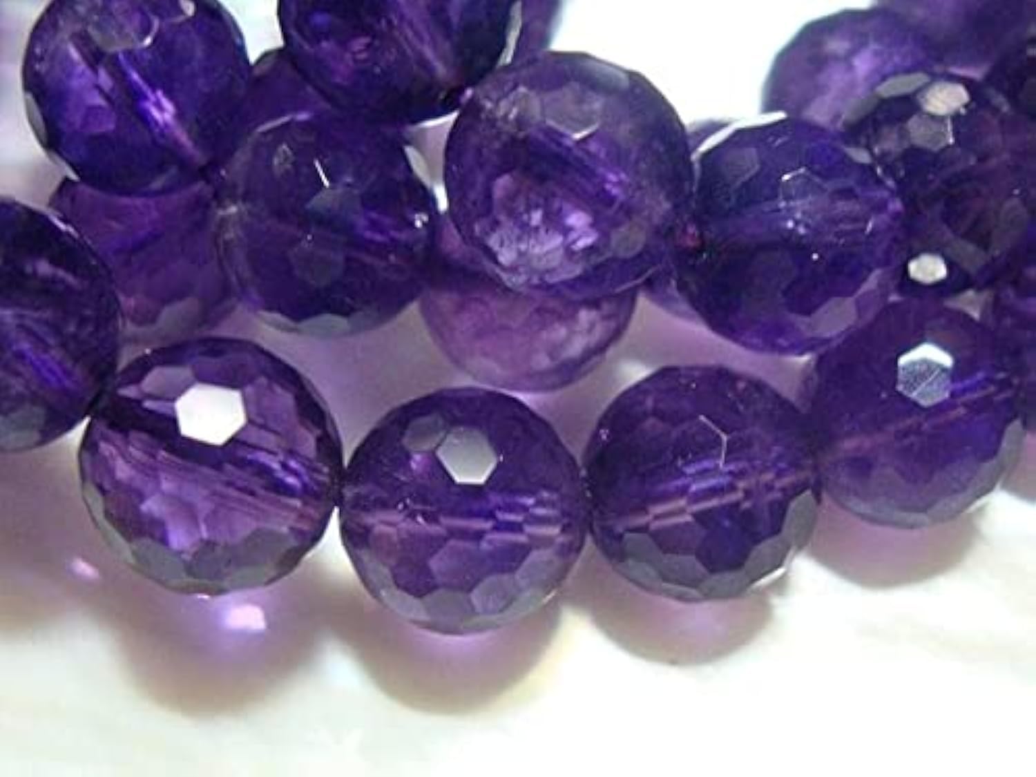 Améthyste LKBEADS 8mm fini les perles ternes avec ces gemmes micro-facettées éclatantes