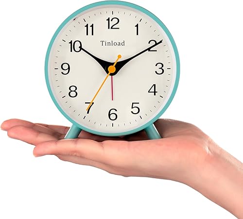 Miniatura 2 de Reloj despertador analógico retro antiguo de 4.5 pulgadas, pequeño reloj silencioso de mesita de noche con luz manual, funciona con pilas,