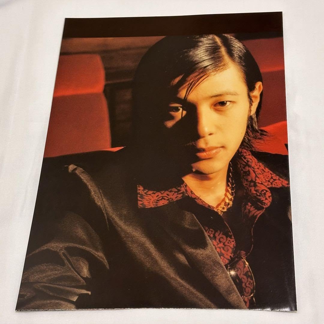 Amazon.co.jp: 実写 : オダギリジョー写真集 直筆サイン入り : おもちゃ