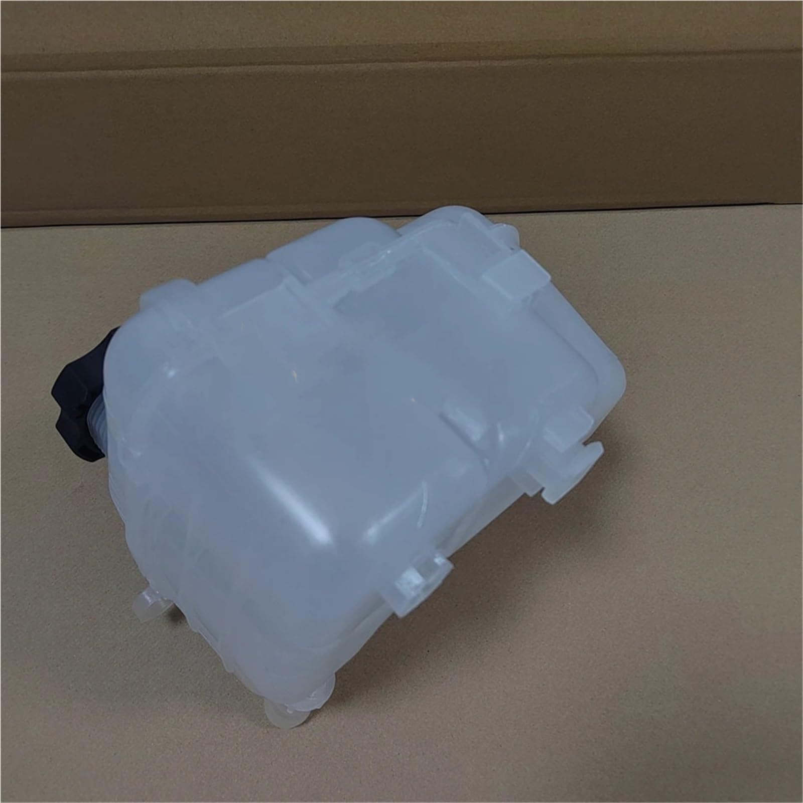 Zestaw Chłodzący Dla Buicka Pasuje do Cascady Pasuje do Chevroleta Zbiornik płynu chłodzącego 13256825 13465094 13256823 13393368 603-383 podkładka termiczna