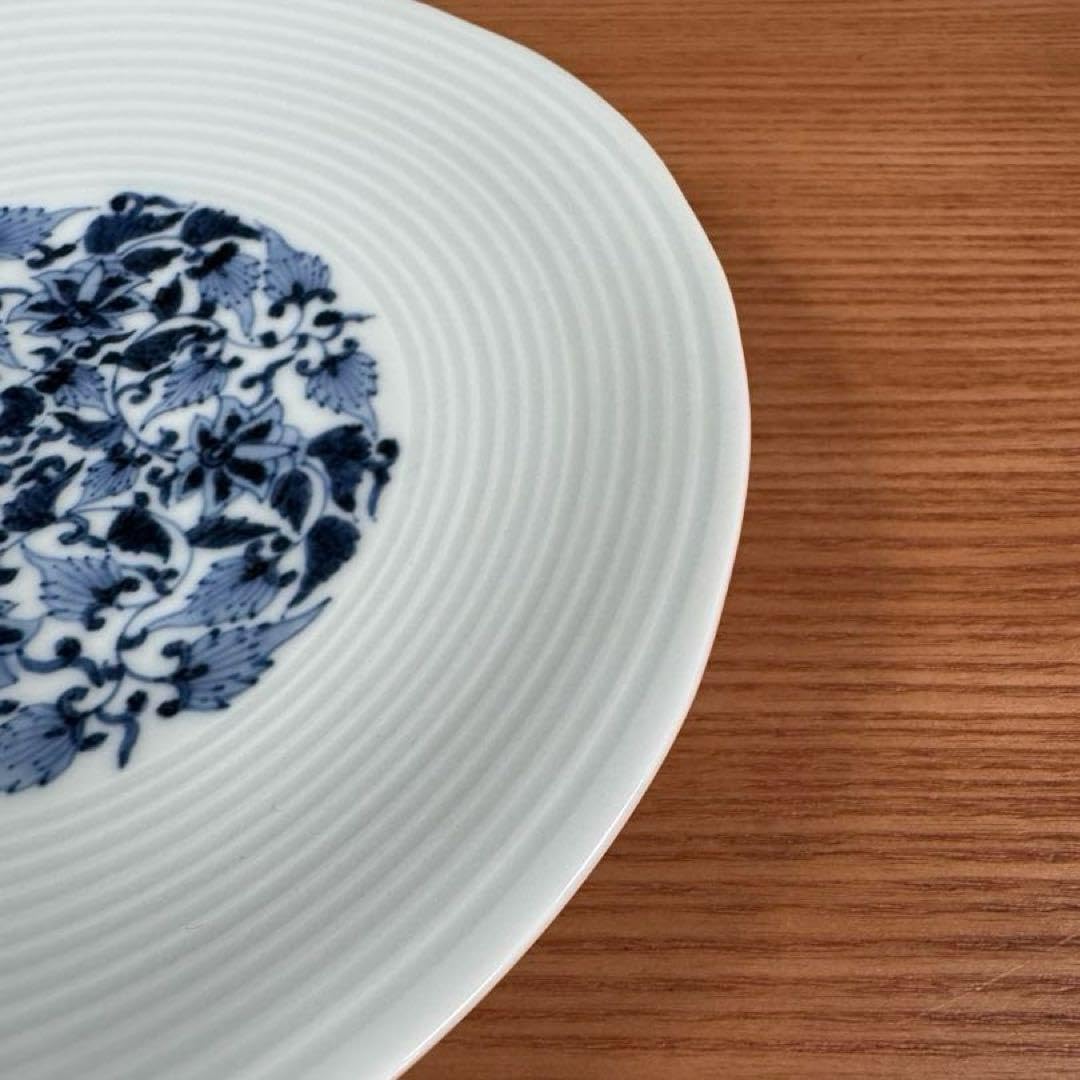 有田焼 李荘窯 染付花唐草文 輪花6寸皿☆ 有田焼 輪花6寸皿☆ 李荘窯