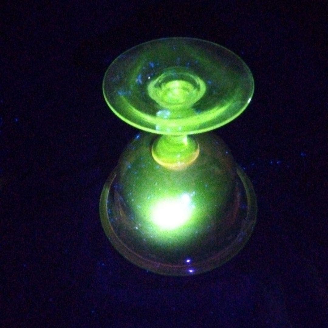 ウランガラス⚪アンティーク⚪デザート氷カップグラス【レア★ヴィンテージ】 Amazon.co.jp: ウランガラス アンティーク デザート氷カップ