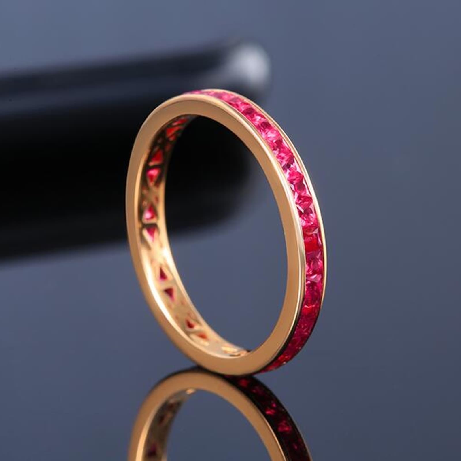 Anillo grabado personalizado para parejas, anillo de oro de 18 quilates, rubí, creado en laboratorio, fila de brocas, con rubí rojo y diamante de 1,2 quilates, tamaño popular para hermana acción de