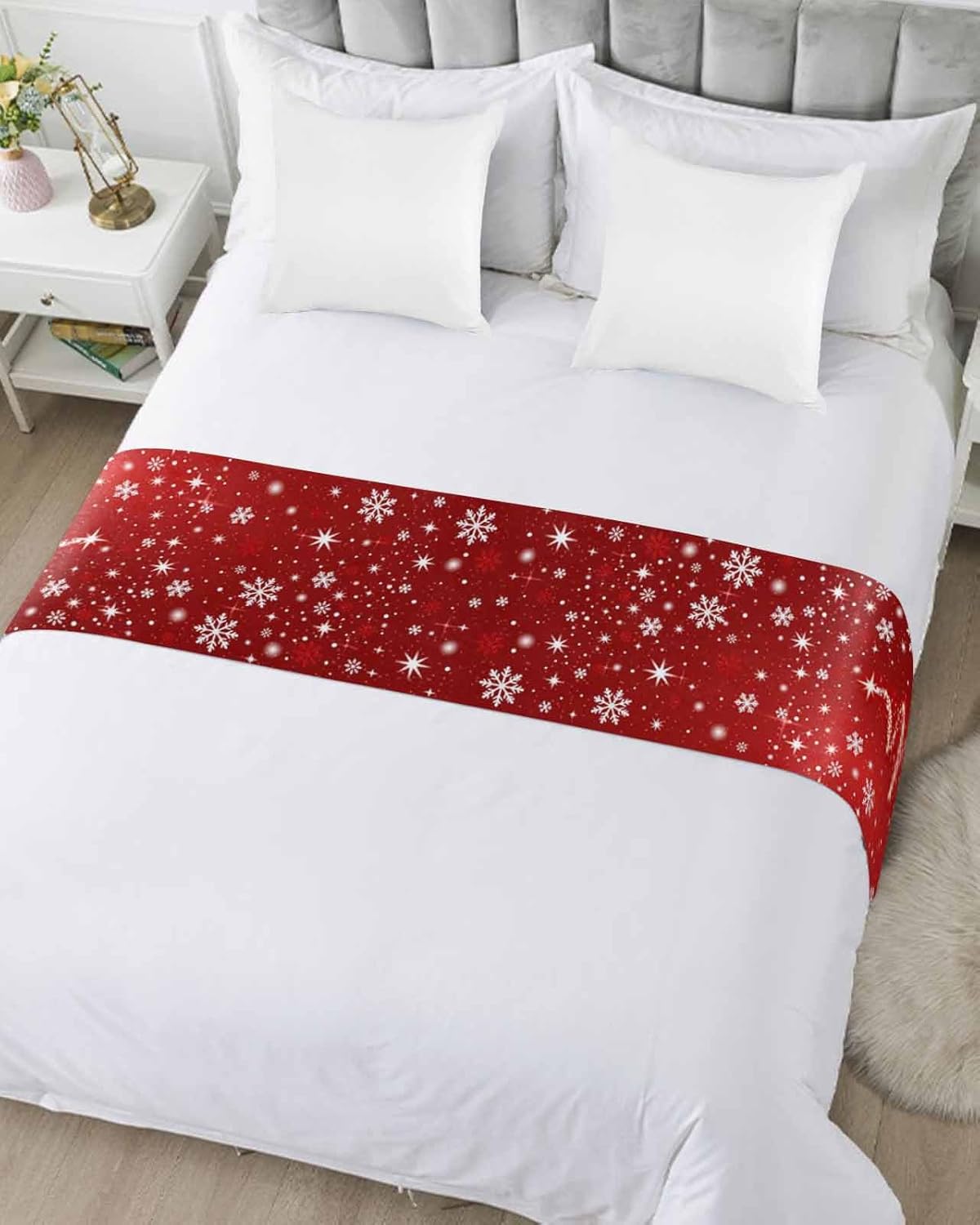 DecorLovee Red Christmas Tree Bed Runners for Queen Size Bed, Decorative Bed Throws for Foot of Bed, Xmas Balls Snowflake Bed Runner Sofa Throw Bedding Scarf Protector Slipcover for Bedroom/Hotel