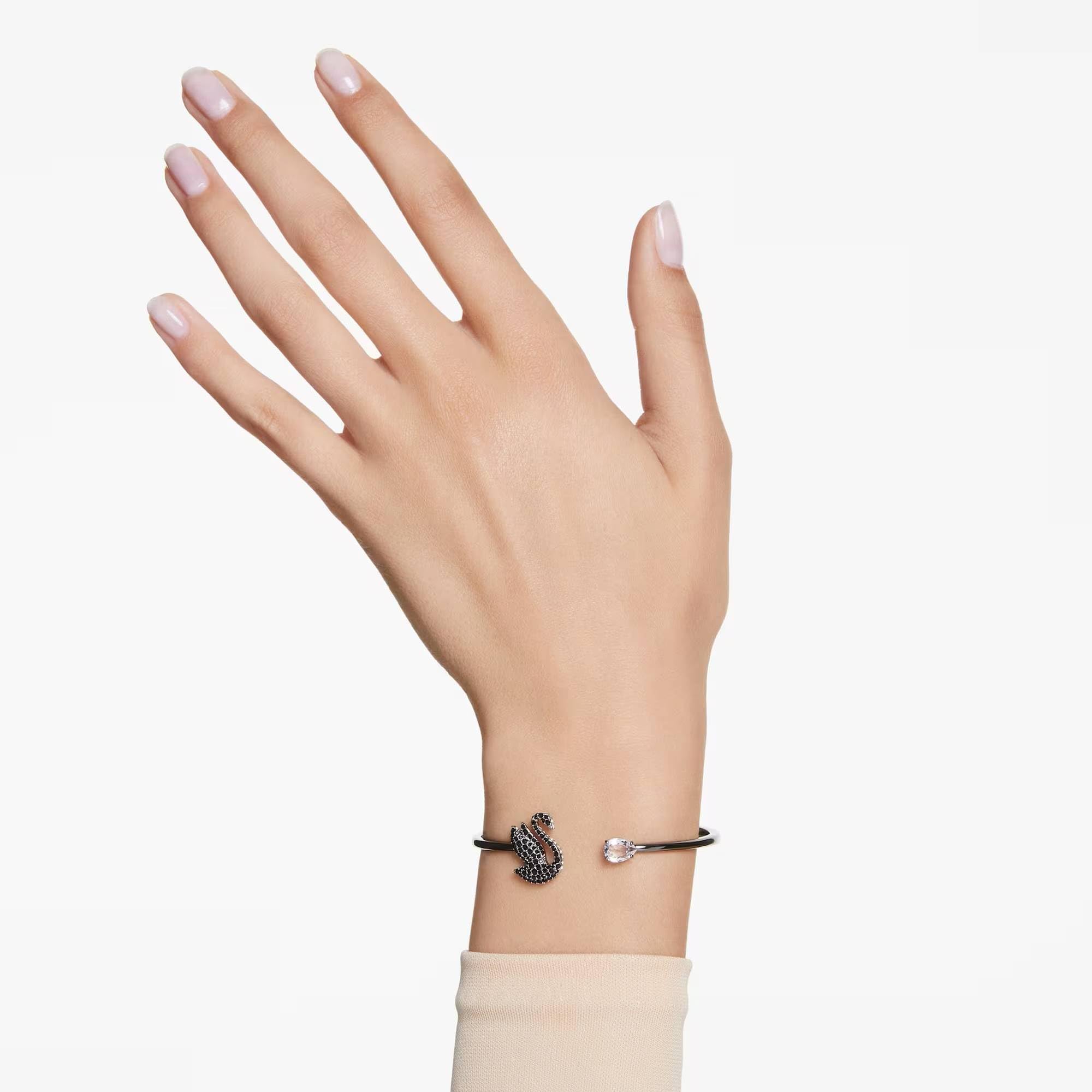 Swarovski Swan Ruthenium überzogener Armreif für Damen, Größe M, Schwarz, Medium, Kristall, Kein Edelstein