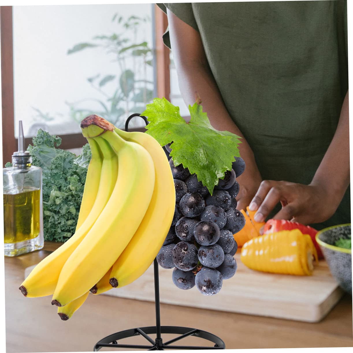 Ciieeo Supporto per banane da cucina, salvaspazio, con doppi ganci, leggero, per appendere banane e uva per mantenere fresche più a lungo