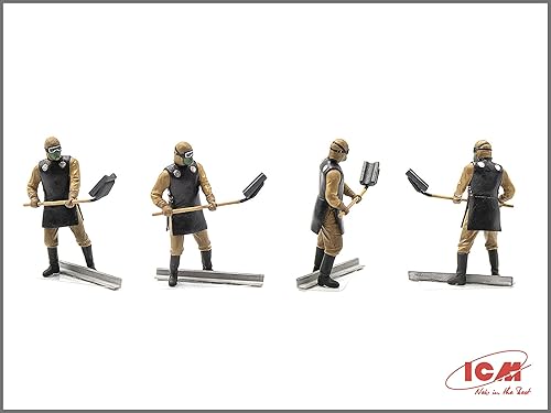 Miniatura 5 de ICM 35903 Figura de plástico Modelo Chernobyl#3. Limpiadores de escombros (5 Figuras) - Escala 1:35