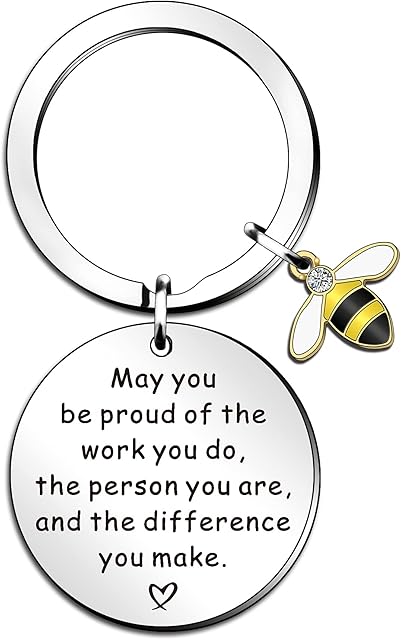 SMARGO Leaving Gifts for Colleagues Thank You Keyring for Women Men Thanksgiving Day Birthday Christmas Gifts May You Be Proud of The Work You Do Keychain Present