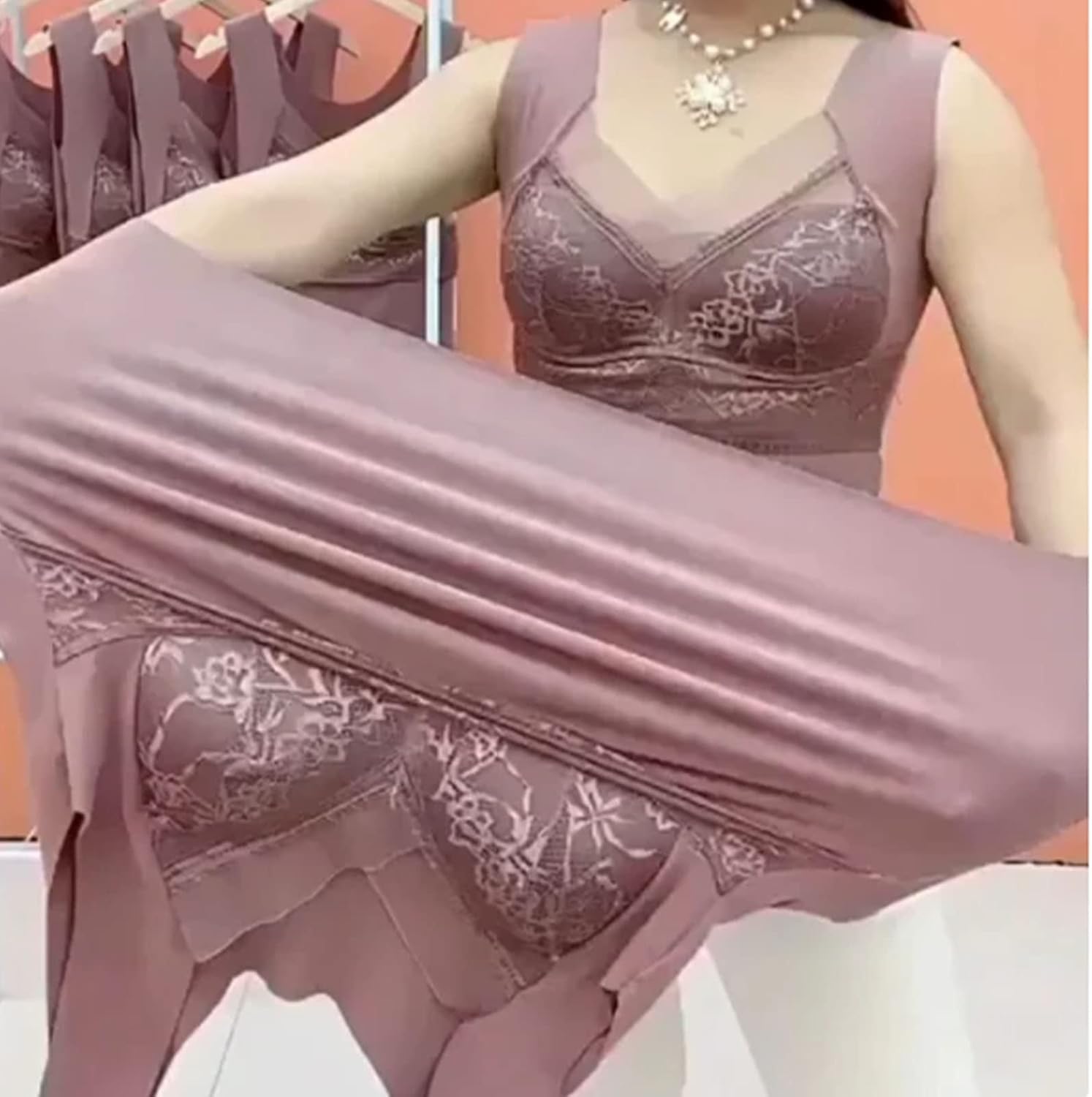 2-in-1 Built-in Bra Thermal Underwear Women's Thermal Underwear with Built-in Bra Warm Base Layer Vest