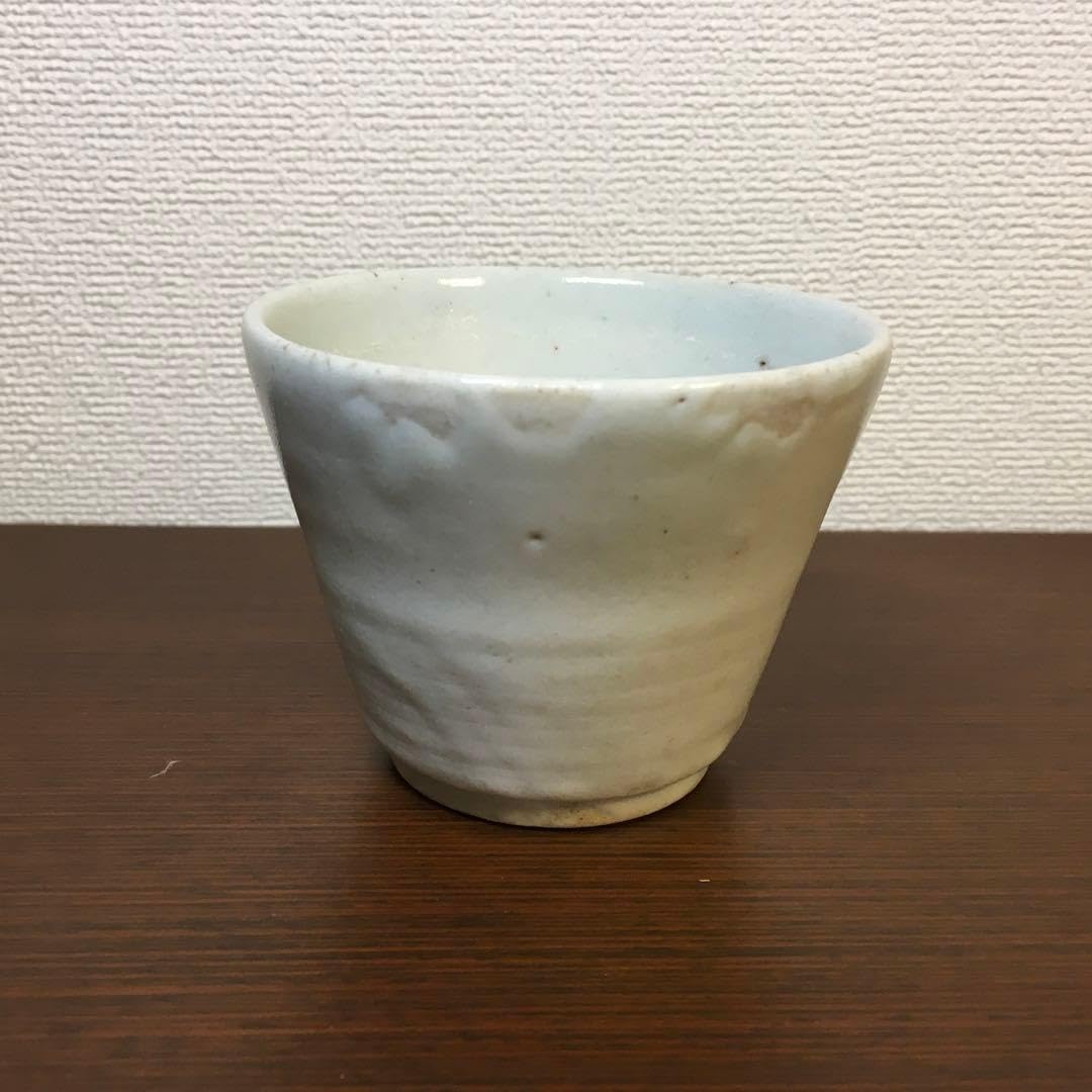 Amazon.co.jp: 古伊万里 白磁 蕎麦猪口 初期 無傷 そば猪口 : ホーム