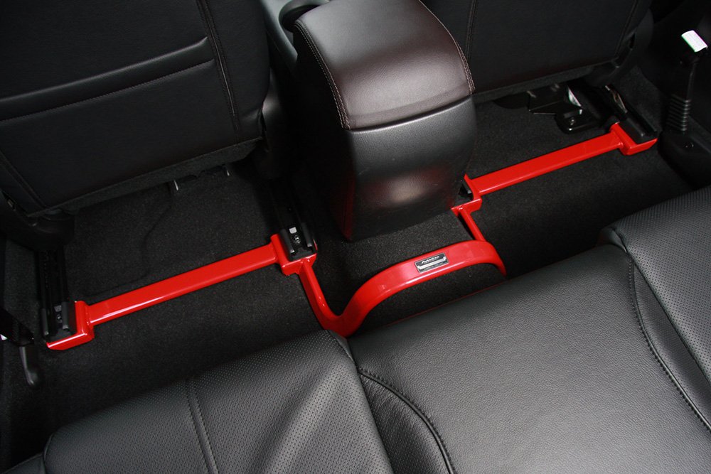 アクセラBM Auto Exe製 センターフロアバー(MBM4D10) Amazon | 【AUTOEXE】【オートエクゼ】 アクセラ(BM)4WD車用 センター
