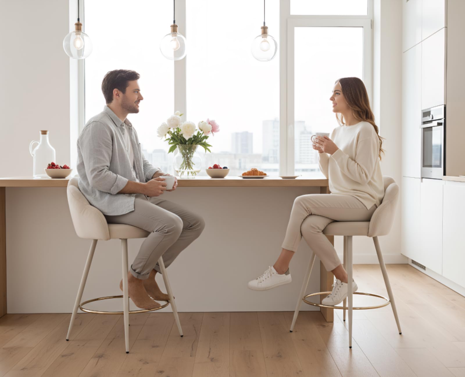 chairus Barstuhl 2er Set Samt Küchenhocker muschelform mit Lehne Beige | Modern Tresenhocker Gepolstert Barstuhl mit Metallbeine, Bistrohocker mit Fußstütze für Küche Hausbar Esszimmer
