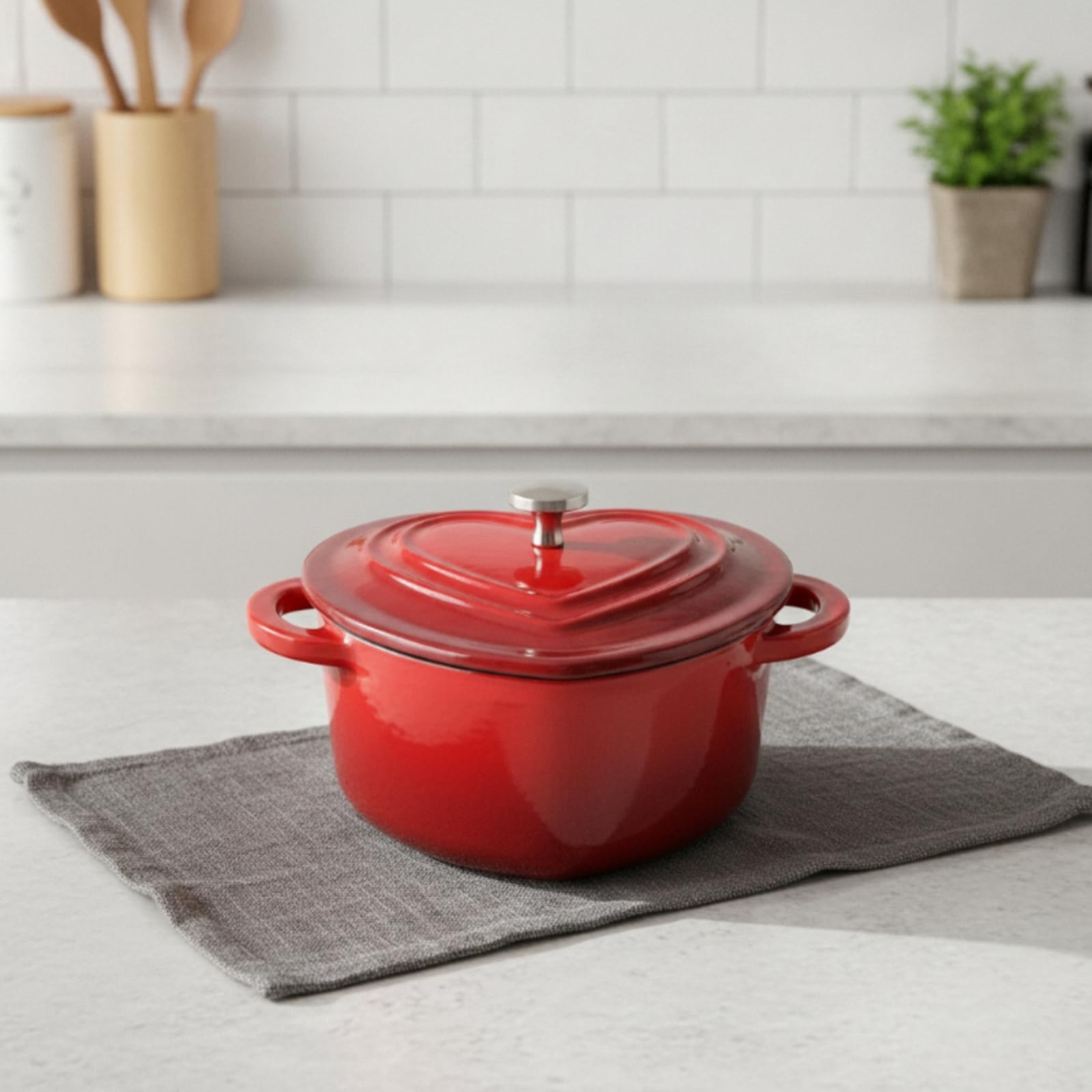 Pentola in Smalto a Forma di Cuore Casseruola Padellino Antiaderente Versatile per Fornelli E Preparazioni Quotidiane Adatta per Colazioni Bevande Calde Contorni Casa, Red