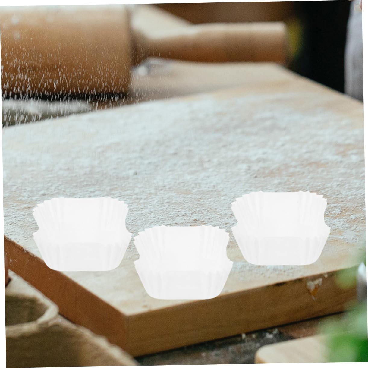 LABRIMP Pirottini Forma Elegante per Cupcake di Carta 2000 Pezzi Resistenti e Antiolio per Feste di Compleanno e Ristoranti