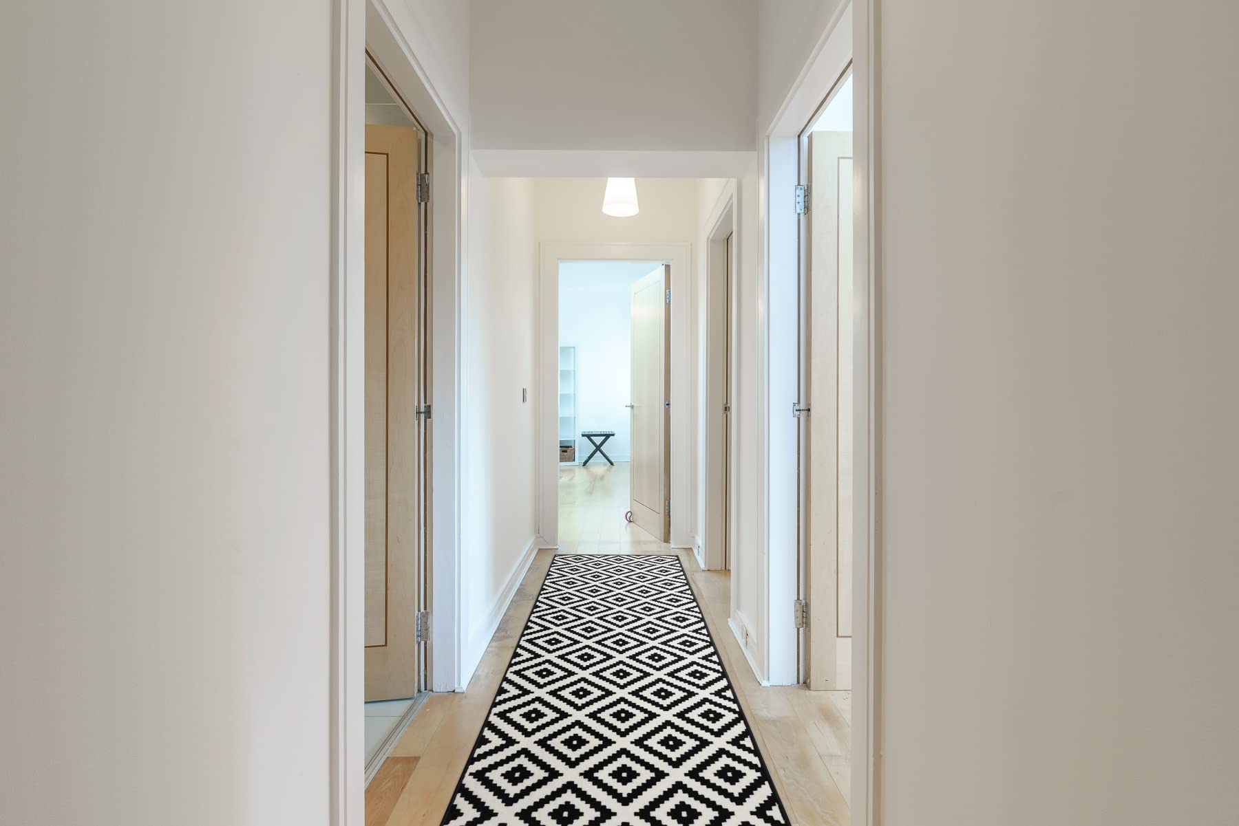 Tapis de couloir Ruta solide 80x740 cm pour entrée hall et cuisine noir