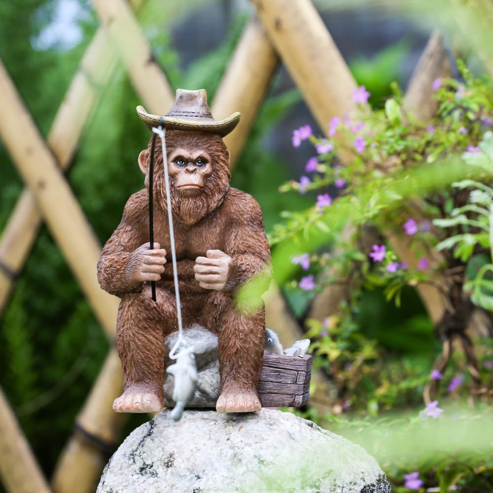 Bigfoot Statue - Bigfoot Fishing Resin Figures 7.2 Inches, Sasquatch Gifts. Bigfoot Decoration is Suitable for Outdoor and Indoor Decor. Garden Bigfoot Decor Father's Day