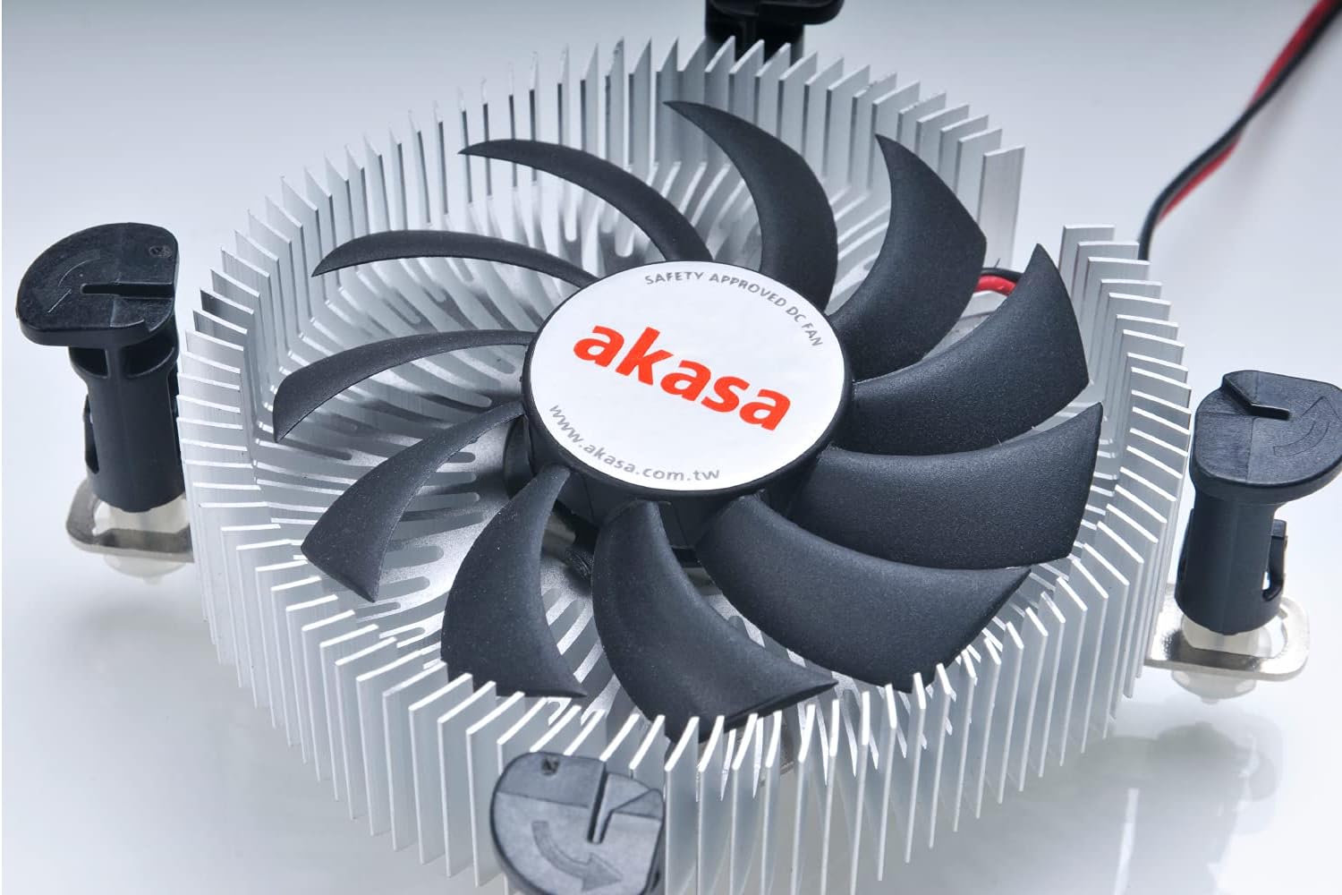LP PWM Dual Bearing Cooler for Mini-ITX and Micro-ATX motherboards with LGA 775,1155,1556 Sockets