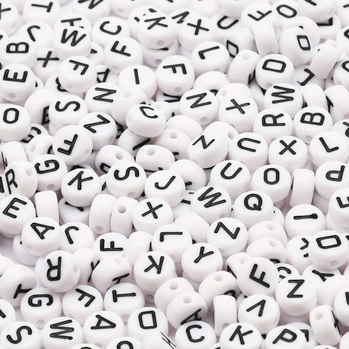 HUIOYG 100Pcs Acrylic Flat Letter Beads Alphabet Spacer Loose Bead for DIY Jewelry