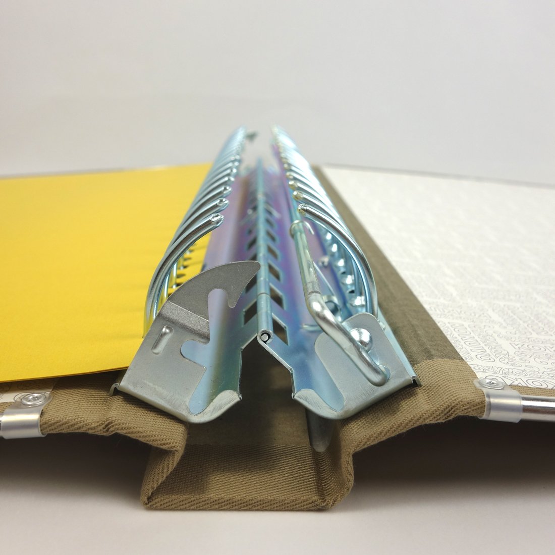 Amazon | コクヨ ファイル バインダー 布貼 B4 縦 フチ金付 36穴