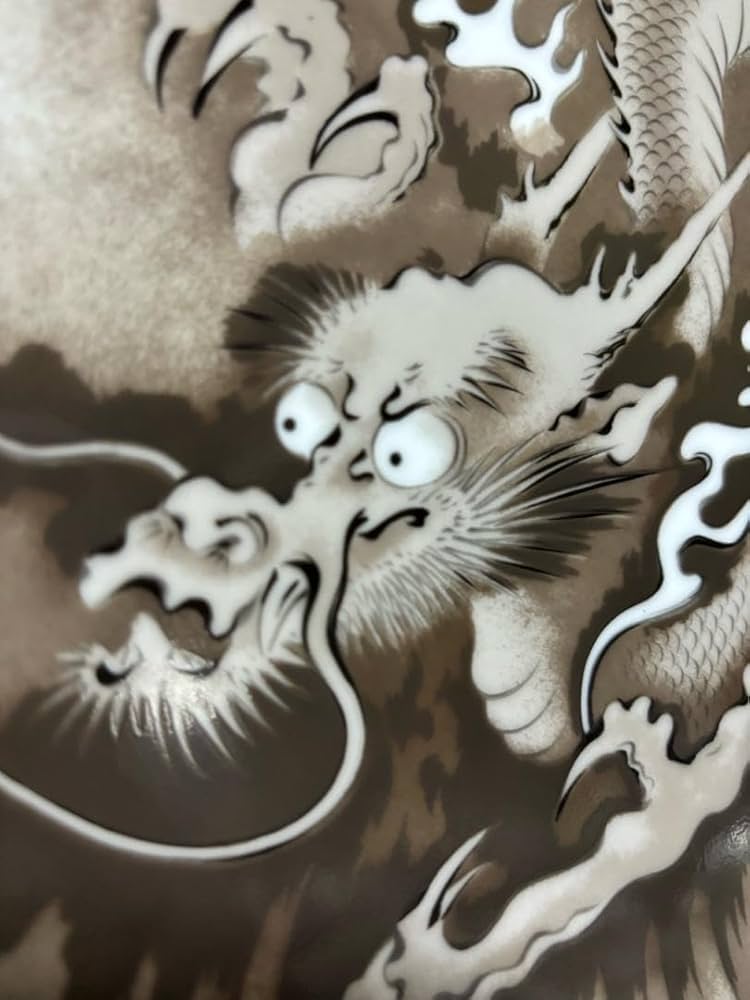 中国 龍の絵飾り皿　u6230911 A fine and large blue and white 'dragon' bowl, Mark and