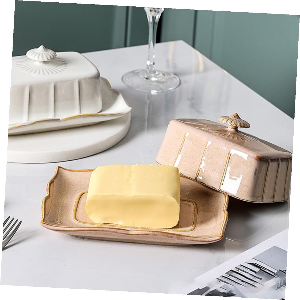 Lurrose Ceramic Butter Plate with Lid Decorative Airtight Butter Holder Tray for Kitchen Countertop Storage Easy to Clean Dessert Serving Dish for Home Cafe Restaurant Use