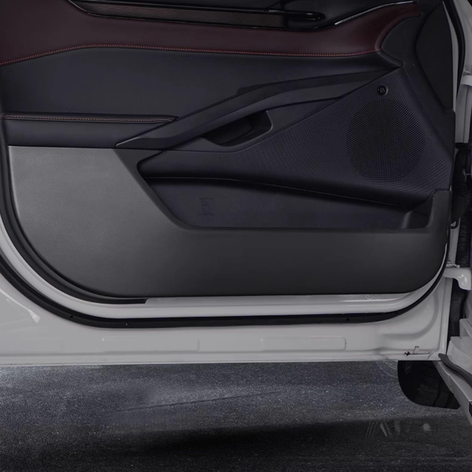 Protection de porte anti coup de pied pour Ford Mondeo, un accessoire intérieur en similicuir chic