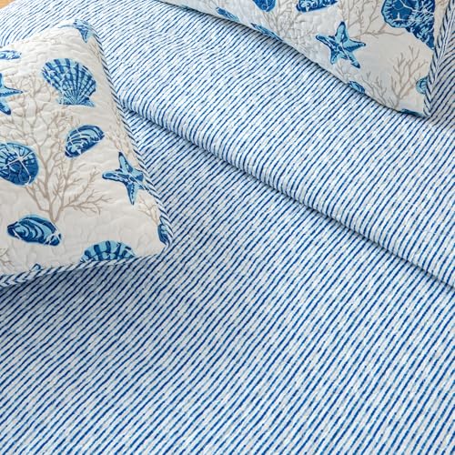 Great Bay Home King Coastal Quilt Bedding Set, Summer Coastal Quilt with Shams, Beach 3-Piece Reversible All Season Bedspread Quilt Set. Lightweight Nautical Quilted Coverlet. Bali Collection, Blue - Thumbnail 3