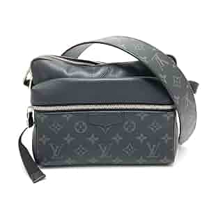Amazon | [ルイヴィトン] M30233 アウトドアメッセンジャーPM