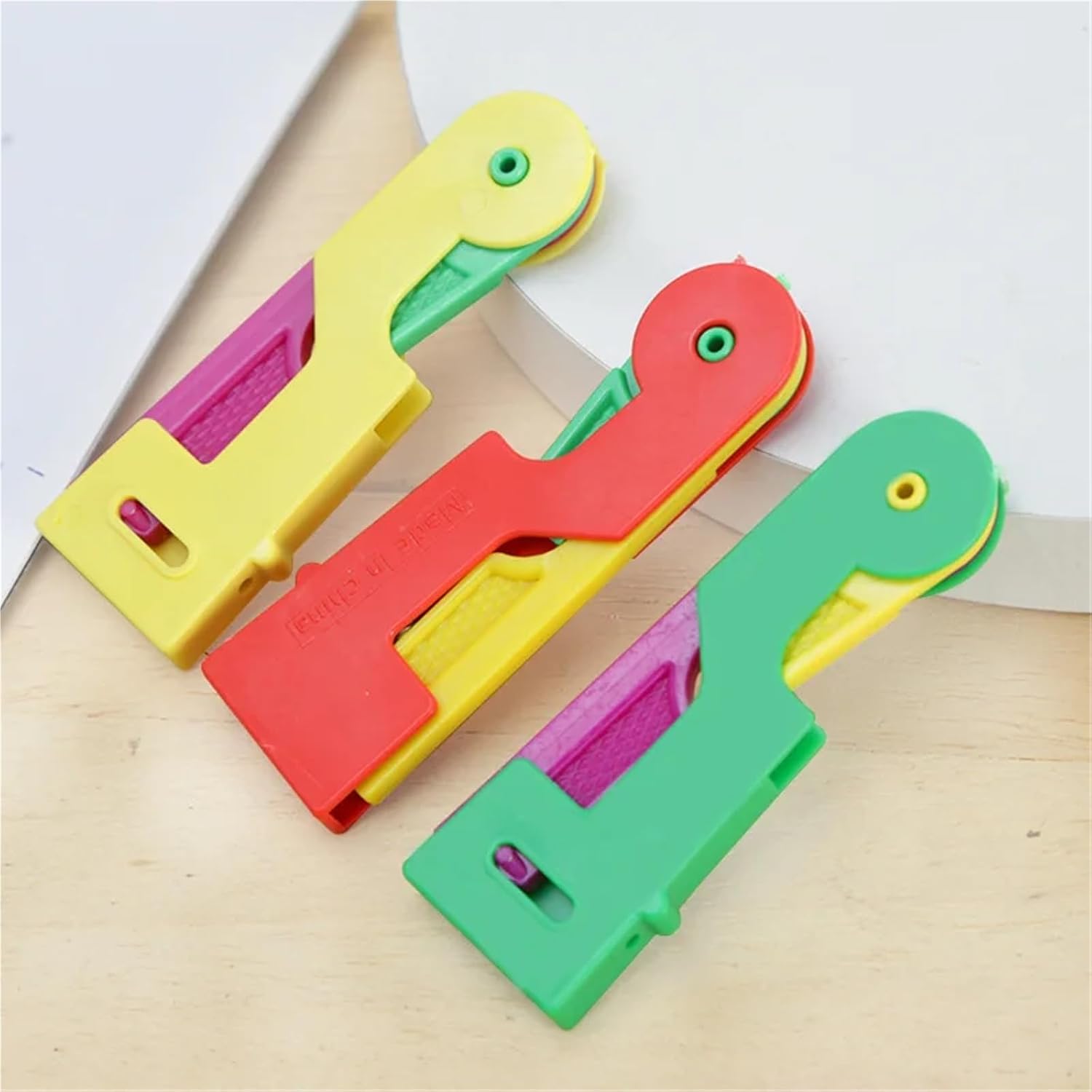 Threaders 120pcs Automatic Sewing Needle Threader Simple Hand Tools Plastic Handle Sewing Accessories for Hand Sewing, Various Sewing Machines
