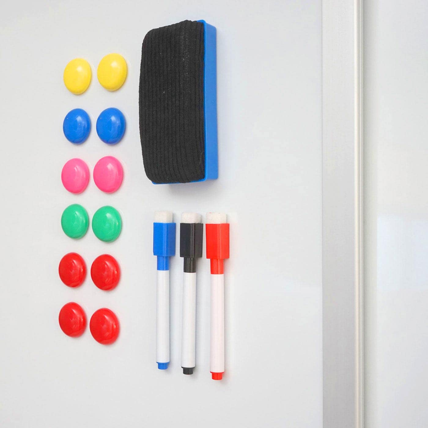 Whiteboard HWC-C85b, mit ausziehbarer Tafel Magnettafel Memoboard Pinnwand, mobil rollbar inkl. Zubehör, 167x186cm