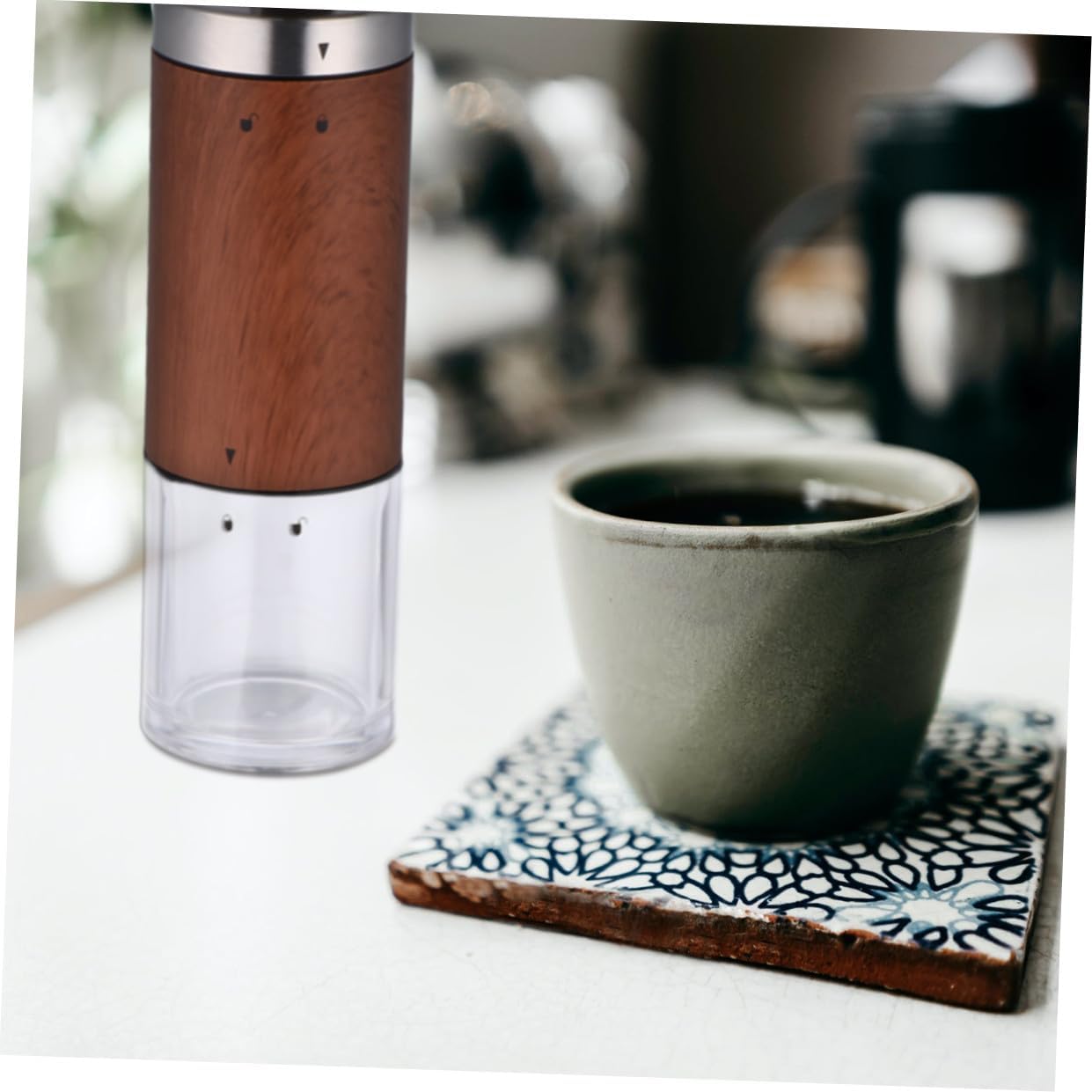MAGICLULU Portable Manual Coffee Bean Grinder Adjustable Hand Mill with Wood Grain Finish, Washable Rust-resistant Spice and Nut Grinder for Home, Travel, and Camping