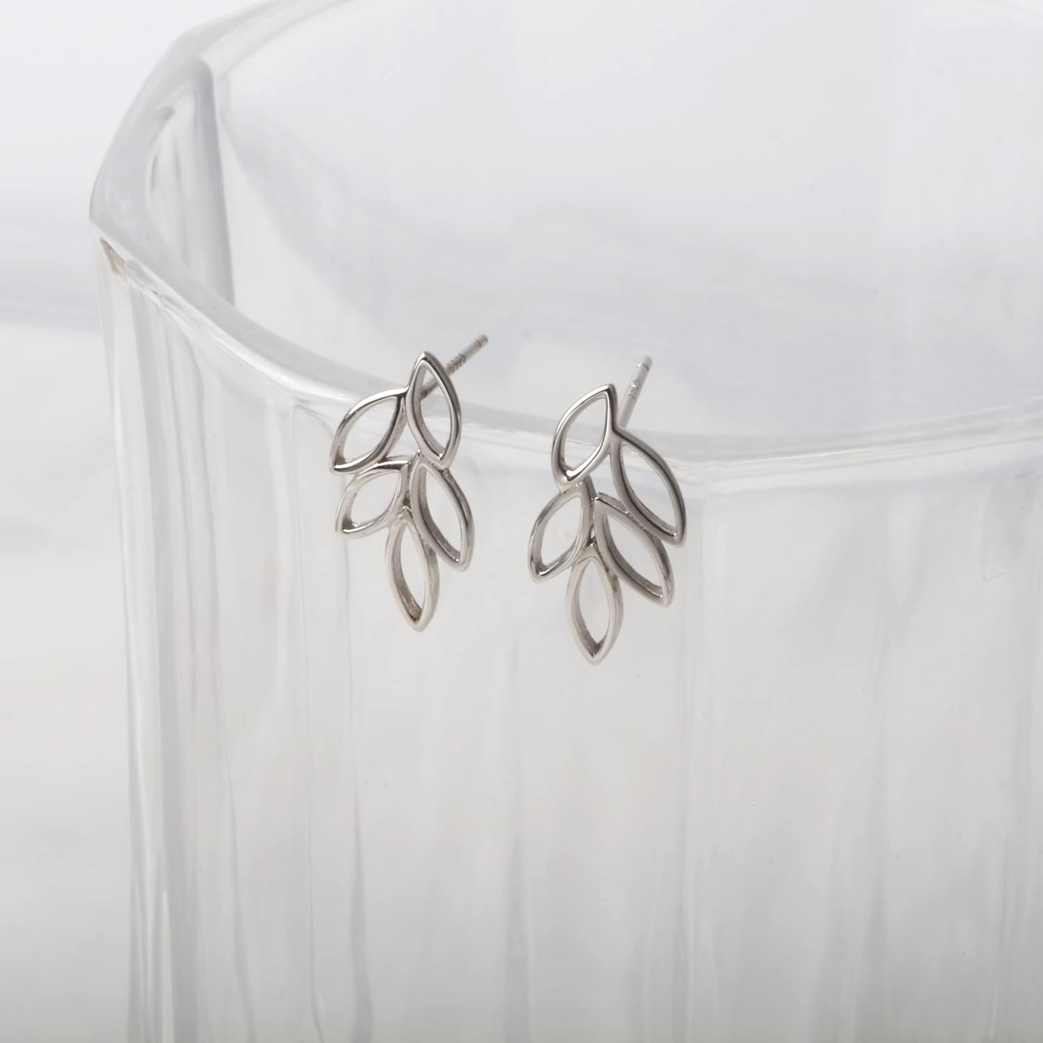 925 Sterling Silver Cut Out Small Leaf Earrings Studs for Women - Image 4