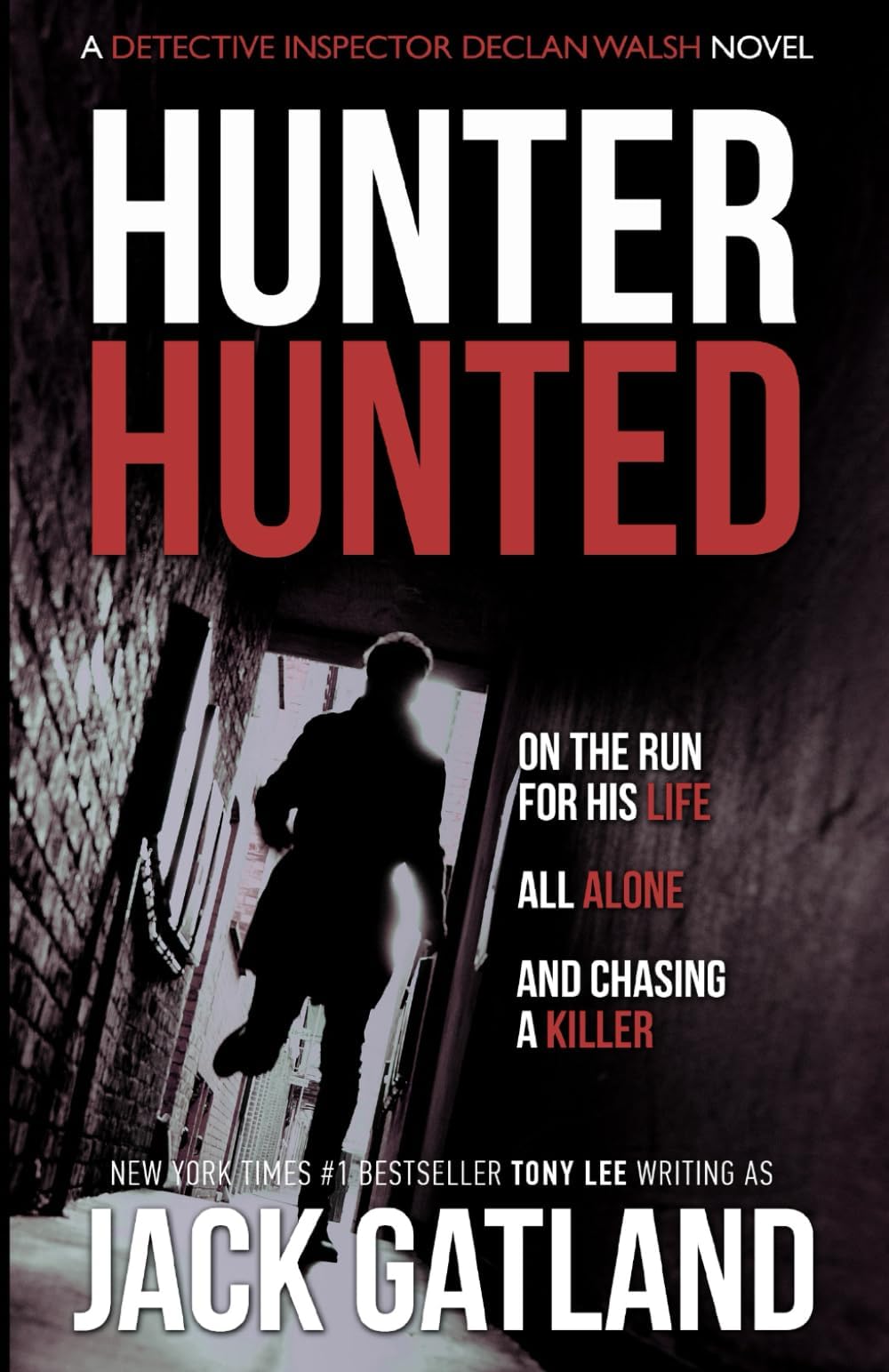 Hunter Hunted: A British Murder Mystery (Detective Inspector Declan Walsh Book 3)