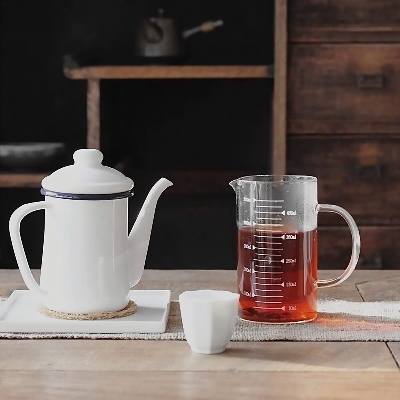Pot à Café en éMail de Qualité SupéRieure de 1,1L à Verser sur Le Pot à Eau en Poudre de Lait ThéIèRe pour CuisinièRe à Gaz et CuisinièRe à Induction, Blanc