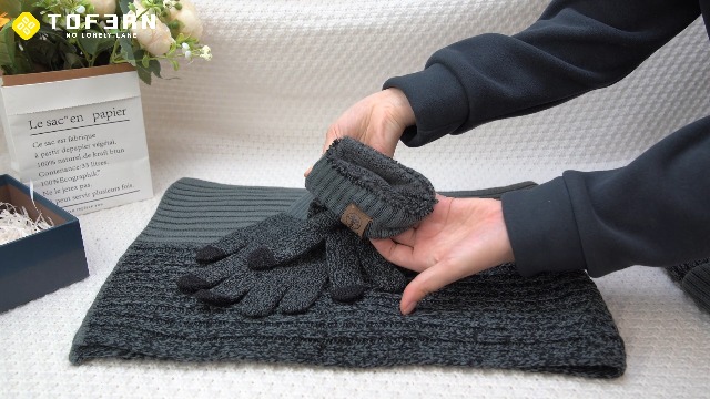 Ensemble Bonnet Écharpe Gants Tofern - Hiver Chaud Unisexe Avec Doigts Tactiles