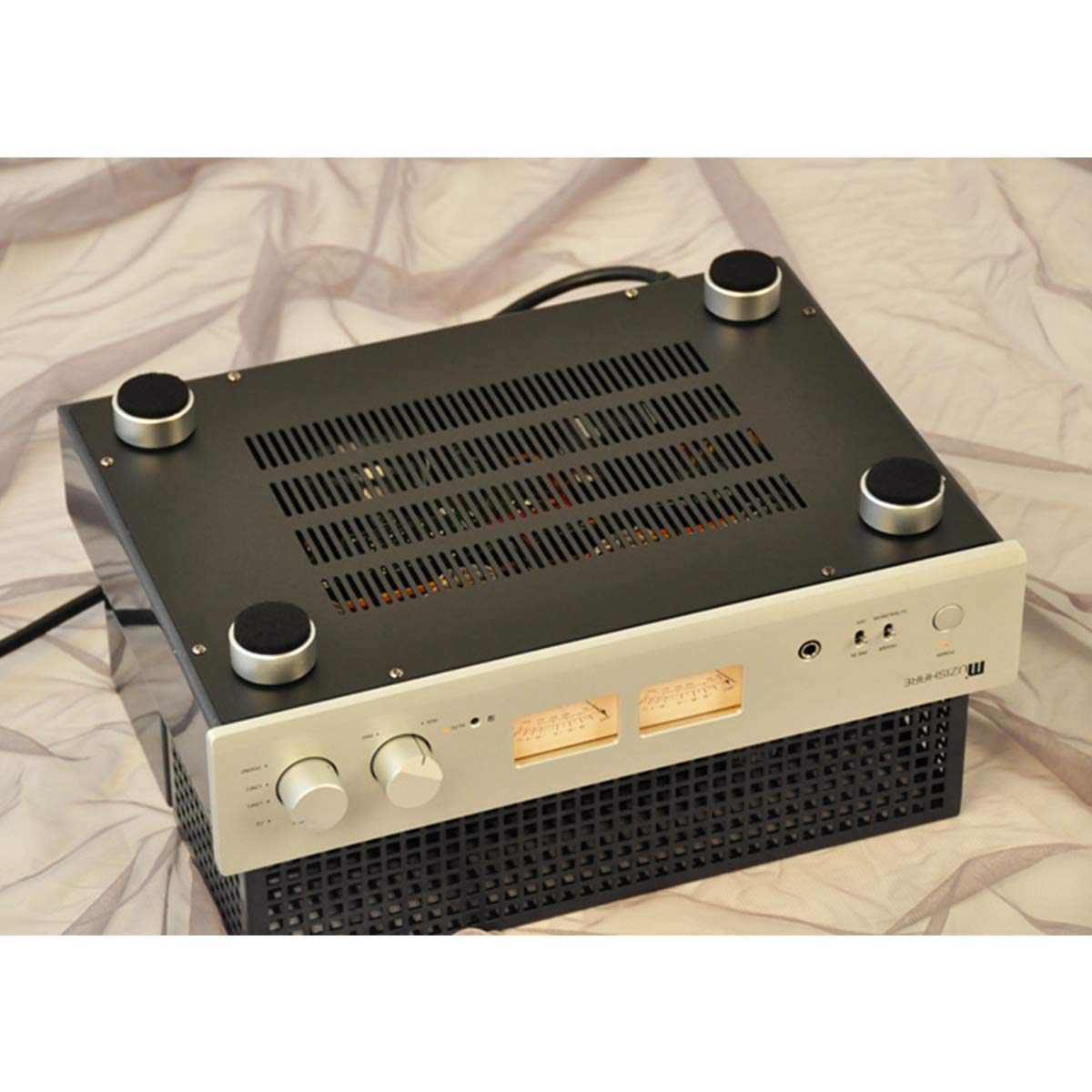 X7 Push-Pull-Vakuum-Röhrenvollverstärker, MM-Phono-Verstärker, XLR Eingang, Ausgangsleistung 2x25W oder 2x45W, mit Fernbedienung, AC115 oder AC230 umschaltbar