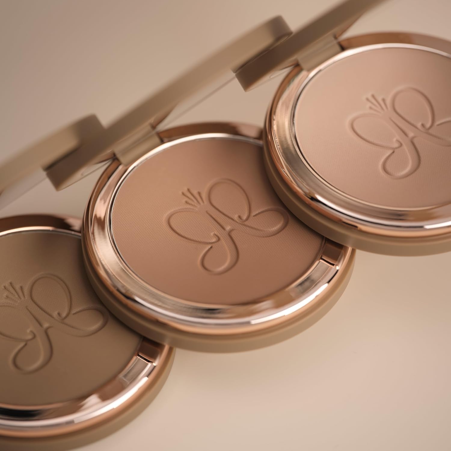 Anastasia Beverly Hills - Smooth Blur Bronzer - Tropical Tan