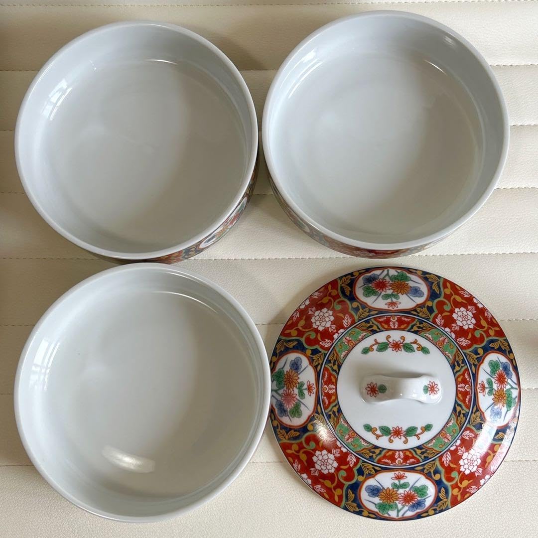 Amazon.co.jp: 有田焼 飛鳥窯 三段重 おせち器 お正月 蓋付き重ね鉢 古