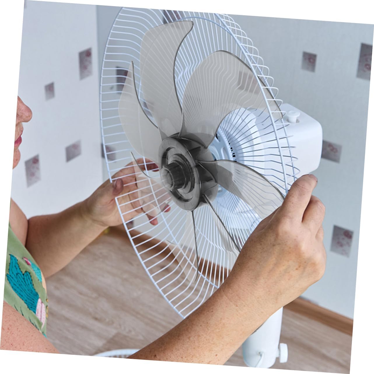 IMIKEYA 2pcs Replacement Fan Blades Thickened Plastic Blades for Table Pedestal and Wall Fans and Versatile Cooling for Indoor Outdoor Use