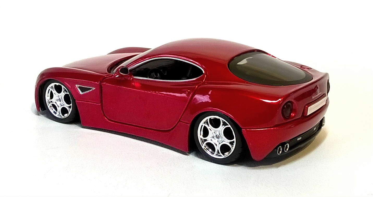 Amazon.co.jp: Burago DeepレッドAlfa 8 C Competizione Car 1.32