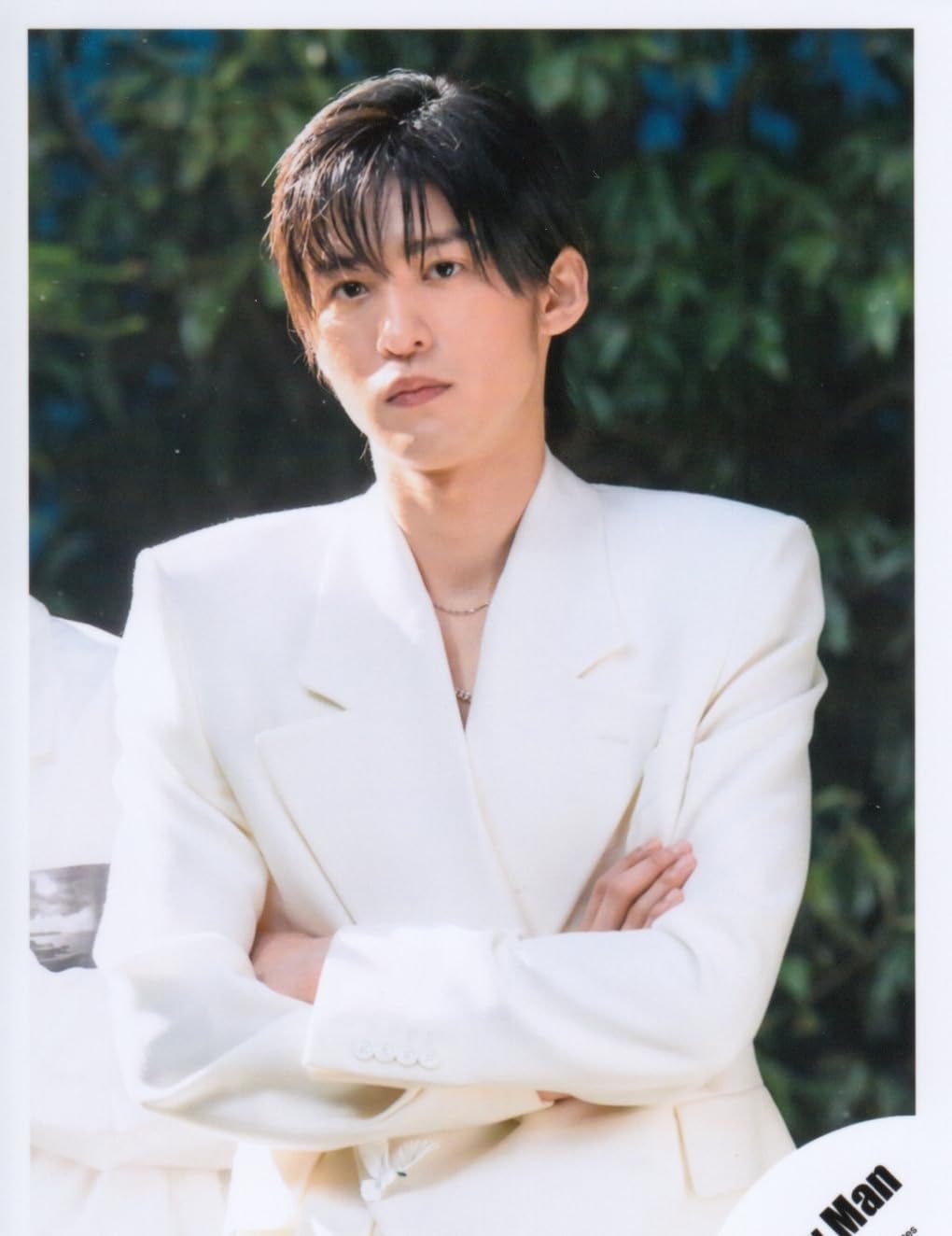 Amazon.co.jp: Snow Man 公式 生 写真（目黒蓮）SM02594 : おもちゃ