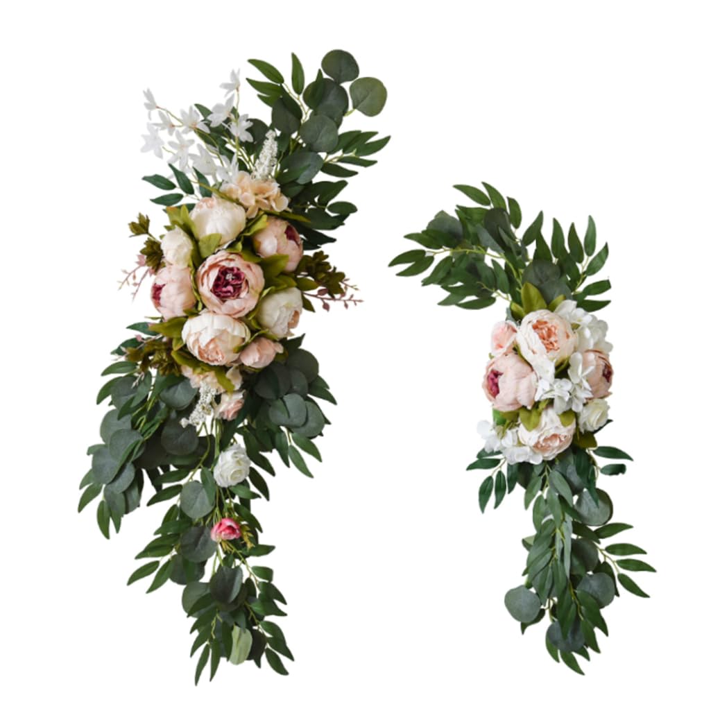 Fleurs d'arche de mariage romantiques pour sublimer vos chaises et drapés de fête