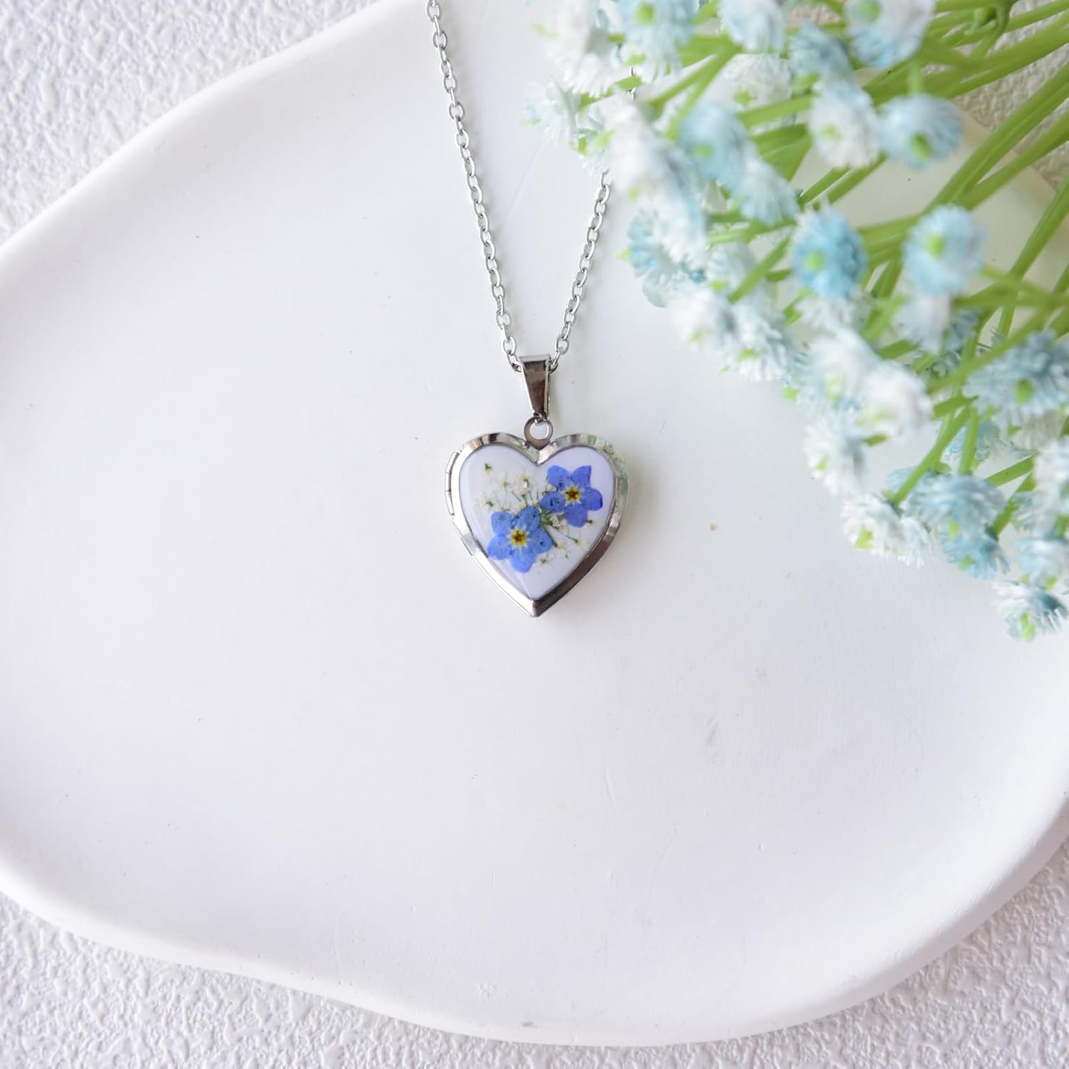 Heart Locket Necklace That Holds Pictures Pressed Flower Photo Locket Pendant Necklace for Girl Women Gift for Her - Image 5