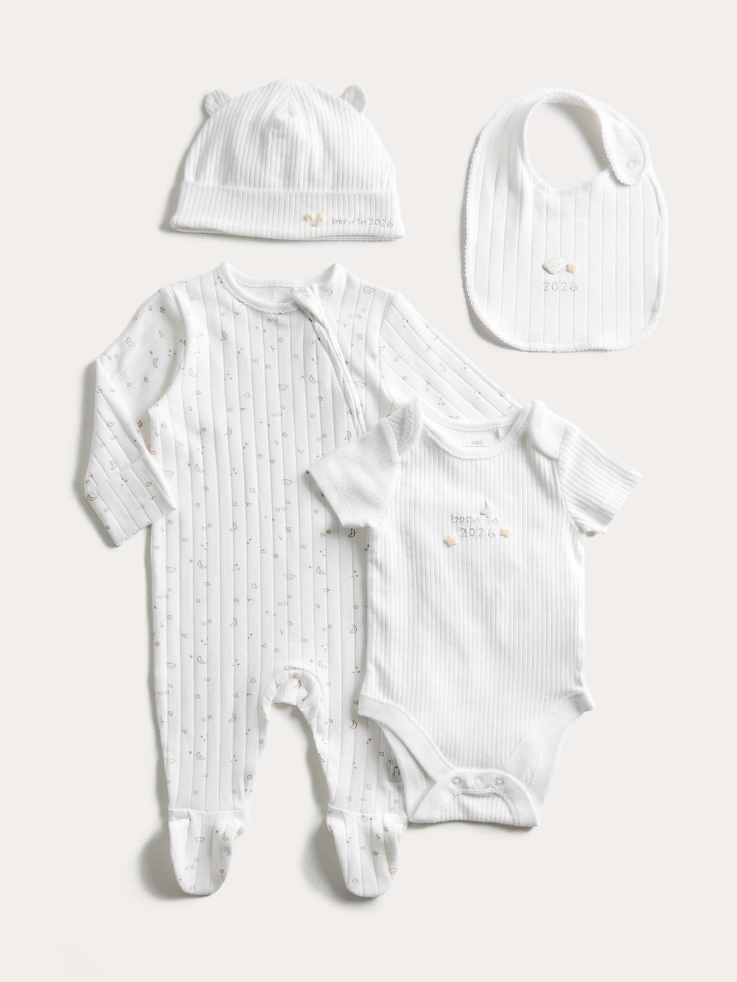 Marks & Spencer Bambino 4-Pezzi Starter Set Ricco di Cotone & 'Born In 2026' Slogan – Unisex per Bambini e Ragazze – Anti-Slip