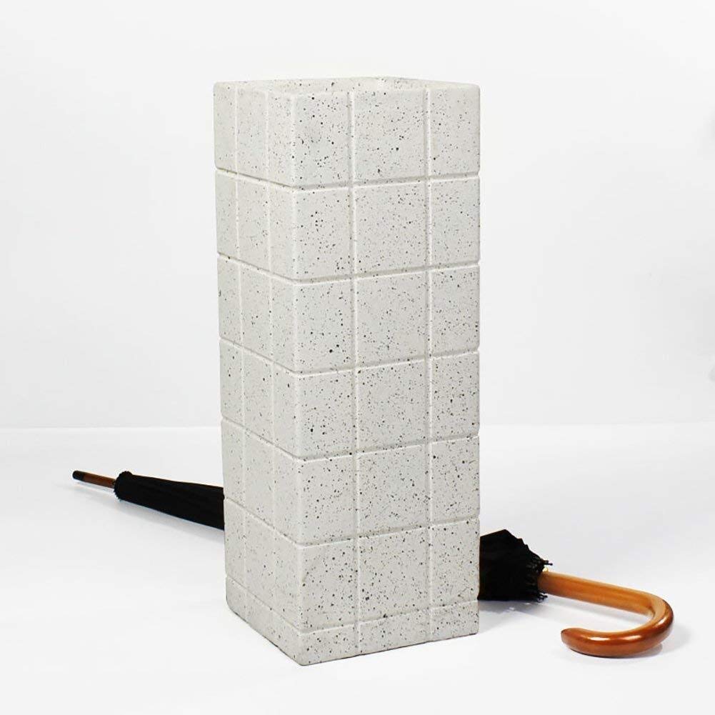 Porte-parapluies blanc en grille métallique pour un séchage rapide au bureau