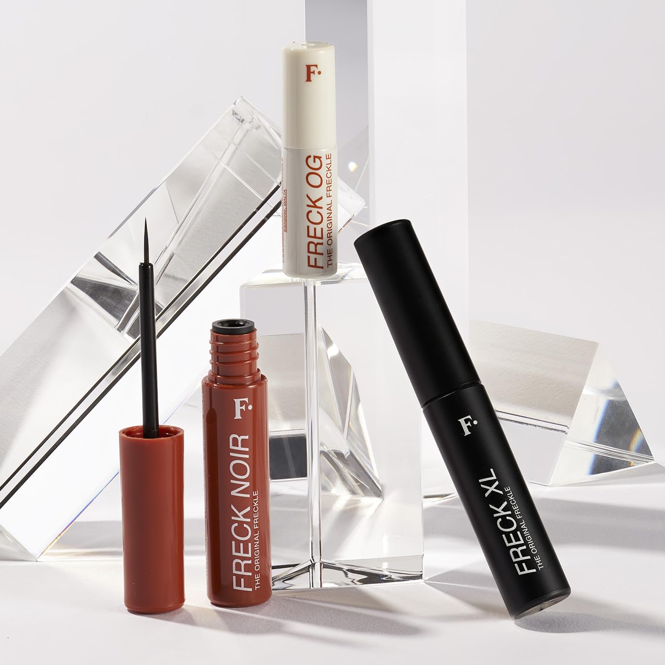 Freck Beauty, The Original Freckle Pen, NOIR – Natural-Looking, Buildable and Long-Lasting Faux Freckles with Clean, Vegan Formula, All Skin Tones, NOIR - (Medium/Dark) - Image 9